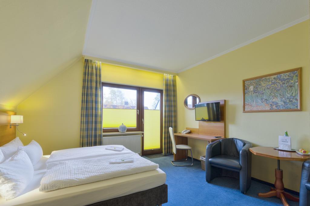 Hotel Morgensonne Garni Busum Bagian luar foto
